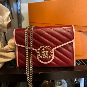 Gucci GG Marmont Chain Wallet Mini